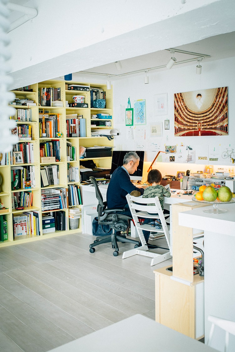 仕事場を遊び場に イラストレーター遠山晃司さんのアートな空間づくり Fasu ファス