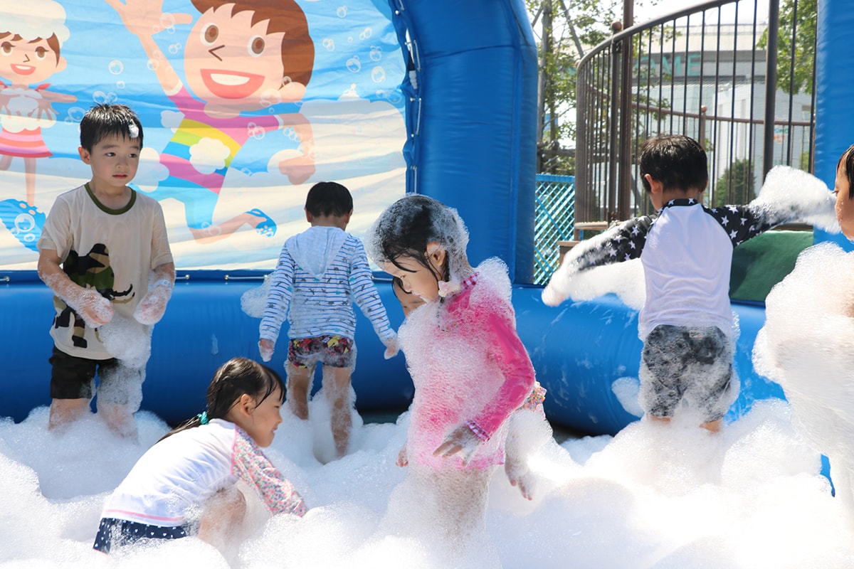 東京ドームシティ〉に期間限定の水遊び広場「わくわく！ウォーター