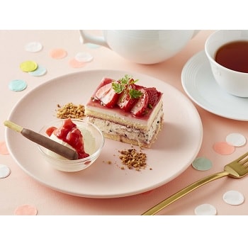 〈Afternoon Tea TEAROOM〉×「ポッキー午後の贅沢」を使ったいちごスイーツが『STRAWBERRY FUN DAYS!』の新スイーツとして登場！
